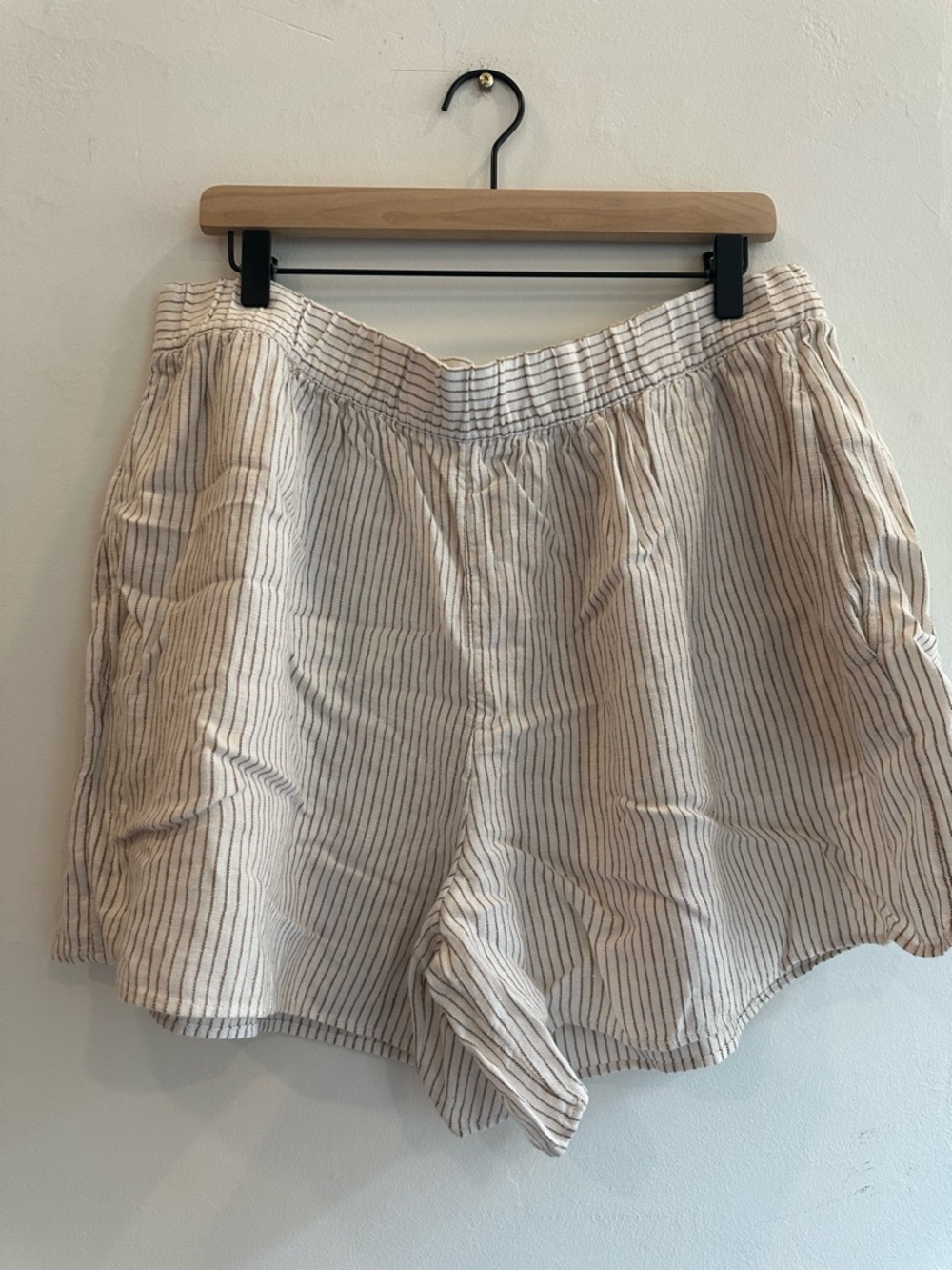 GAP Cream Linen Shorts with Navy Pinstripes